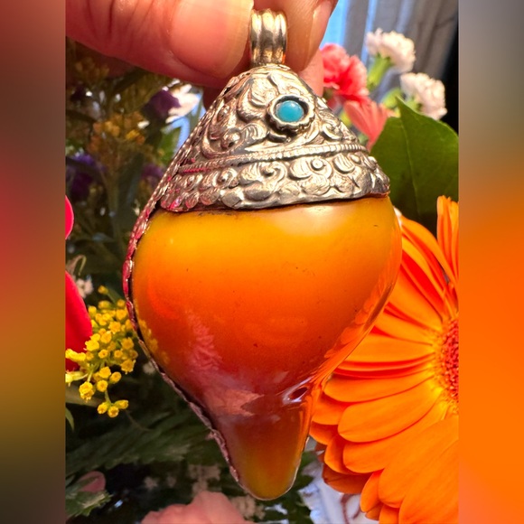 Beautiful unique hand carved Amber tone with tibetan silver pendent mango shape - Picture 1 of 7